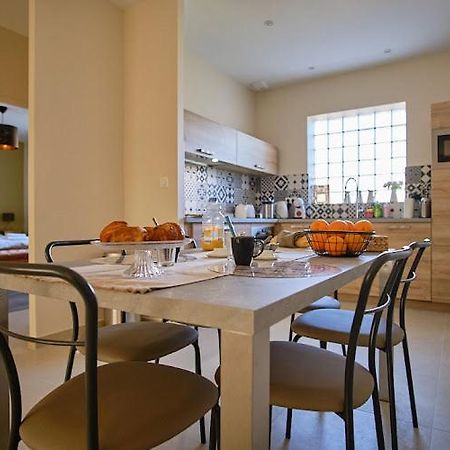 Bed and Breakfast Les Doyennes Brugny-Vaudancourt Exterior foto